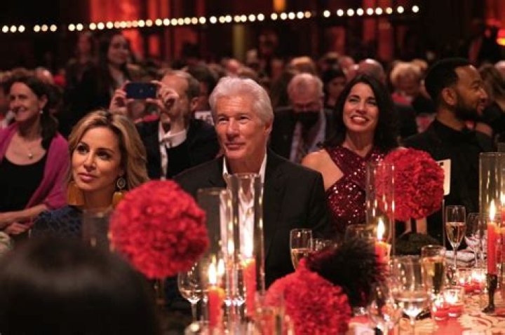 Who is Shoshannah Stern? Is she deaf? Husband, Family, Bio
