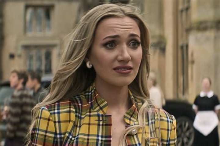Who is Tilly Keeper? Meet the You season 4 star behind Lady Phoebe