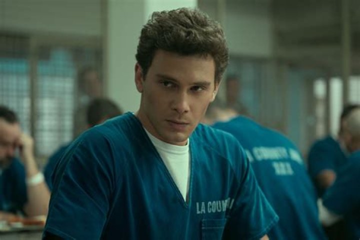 Who Plays Erik On 'Jessica Jones'? Benjamin Walker's Character Makes A Good Sidekick