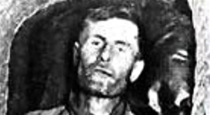 Who was Elmer McCurdy, outlaw investigated on Ghost Adventures?