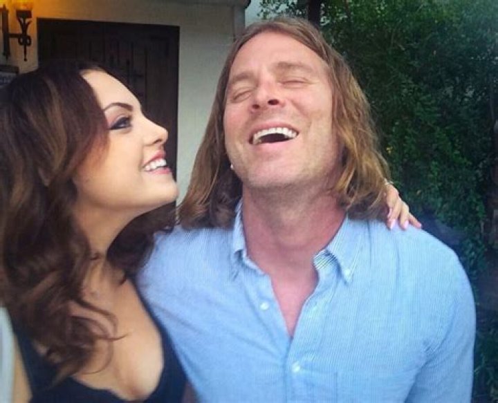 Wife Elizabeth Gillies, Net Worth, Height