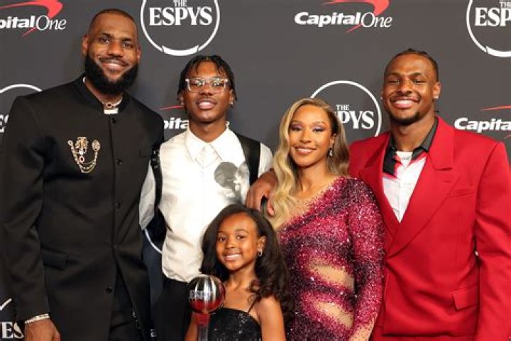 Willie McGee Wife Sara And Kids- LeBron Friend In Shooting Star
