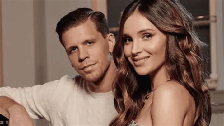 Wojciech Szczęsny Net Worth 2023, Contract and Annual Income, Endorsements, House, and Cars