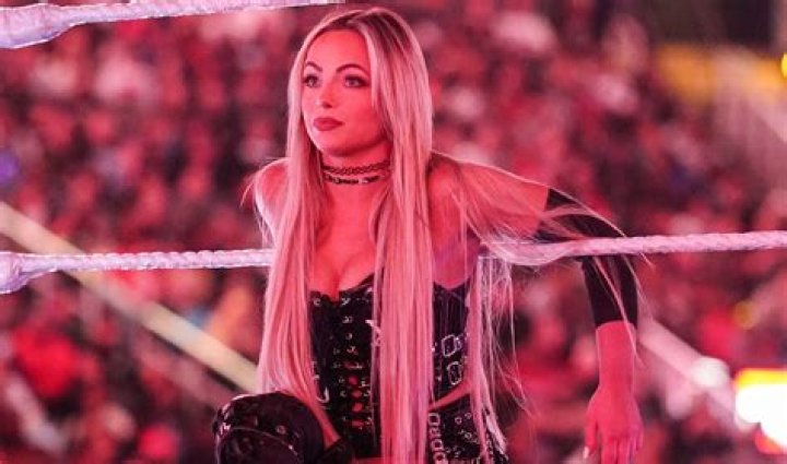 WWE's Becky Lynch Reveals What Movie Inspired Her WrestleMania Ring Gear