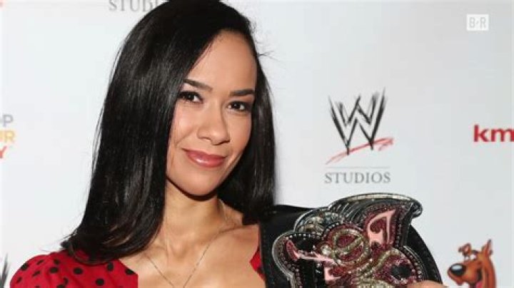 WWE's Sasha Banks Changes Twitter Handle To Her Real Name