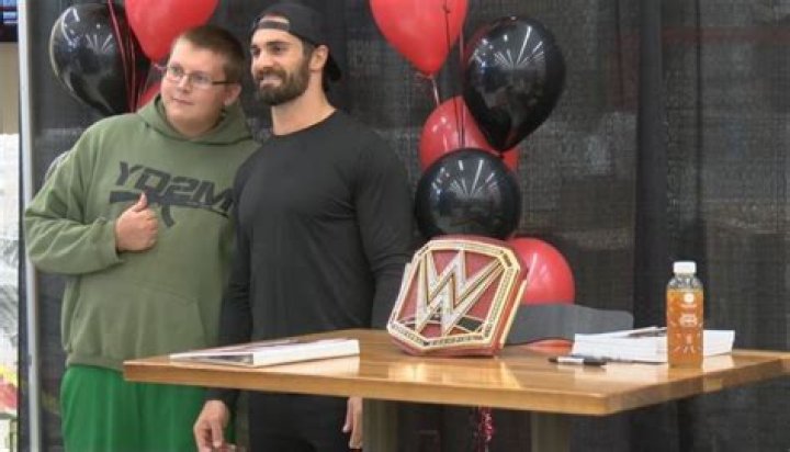 WWE Universal Champion Seth Rollins Greets Fans At Davenport HyVee
