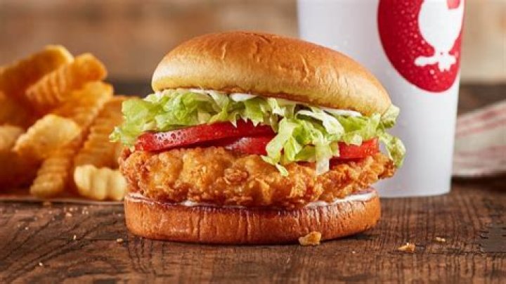 Zaxby’s Super Bowl commercial tries to take advantage of Chick-fil-A being closed on Sundays