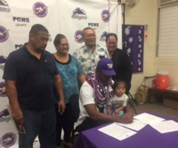 Zion Tupuola-Fetui Parents: Dad Tammy & Mom Molia